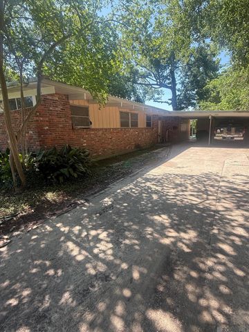 10124 Mollylea Dr, Baton Rouge, LA 70815