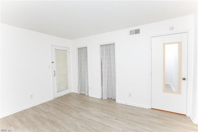 1441 Deerpond LN, Virginia Beach, VA 23464