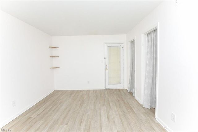 1441 Deerpond LN, Virginia Beach, VA 23464