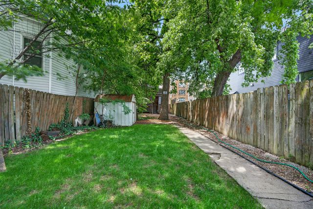 3512 W Belden Avenue, Chicago, IL 60647