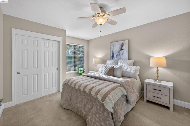 3436 Smoketree Commons Dr, Pleasanton, CA 94566