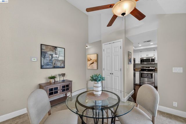 3436 Smoketree Commons Dr, Pleasanton, CA 94566