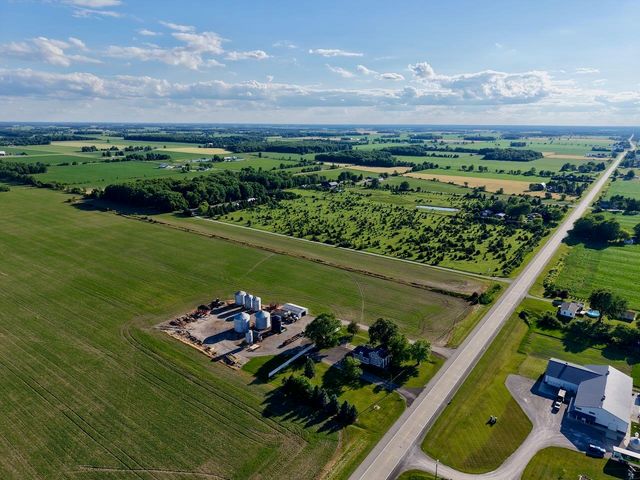 5577 Peet Road, Maple Grove Twp, MI 48616