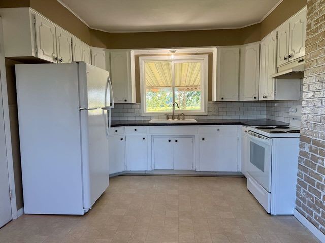 5577 Peet Road, Maple Grove Twp, MI 48616