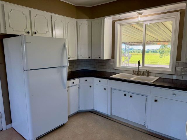 5577 Peet Road, Maple Grove Twp, MI 48616