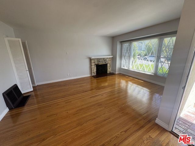 13025 Psomas Way, Los Angeles, CA 90066