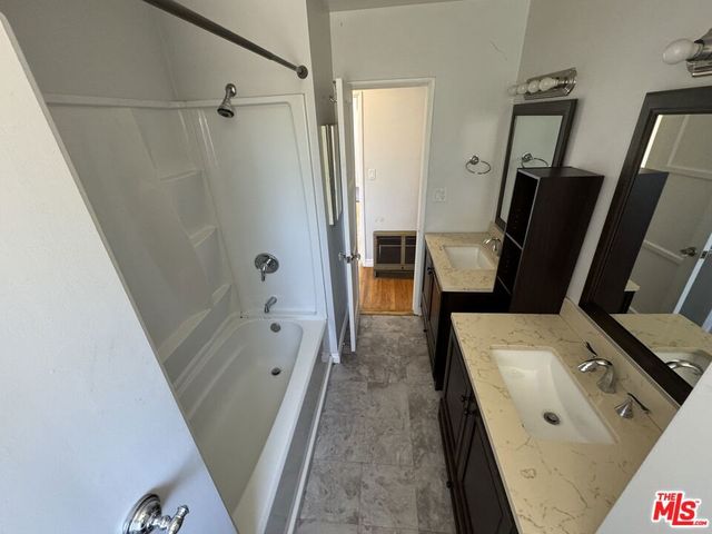 13025 Psomas Way, Los Angeles, CA 90066