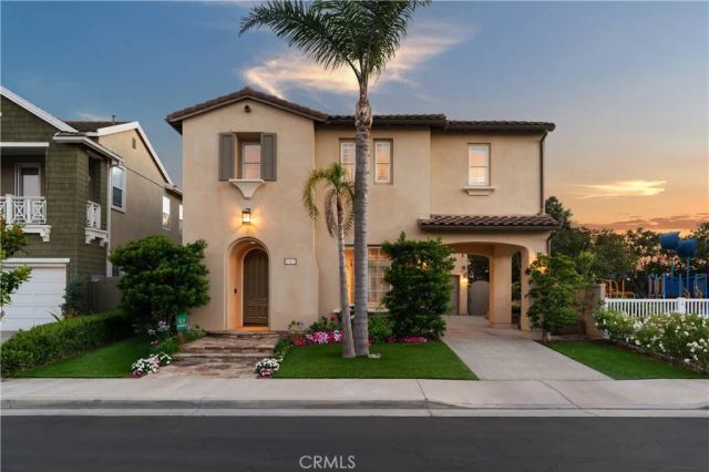 6572 Beachview Drive, Huntington Beach, CA 92648