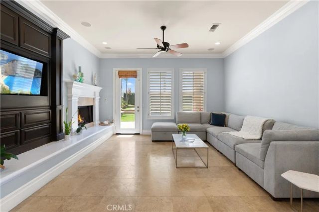 6572 Beachview Drive, Huntington Beach, CA 92648