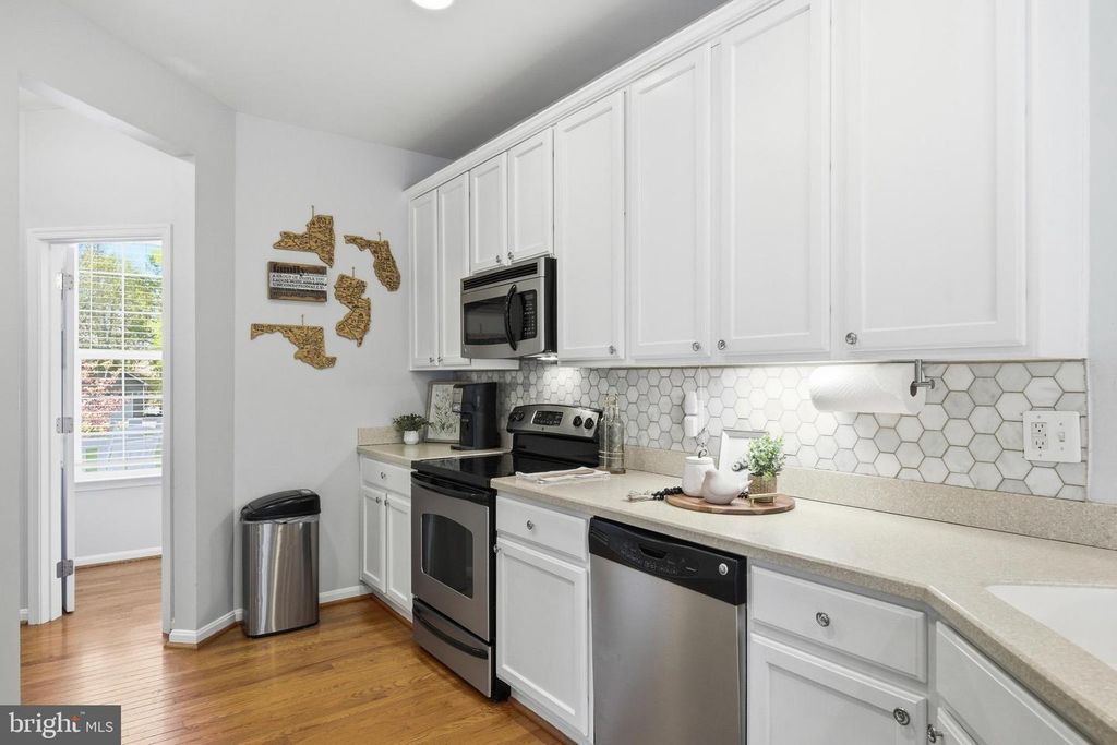 Image 22 of property listing at 2145 OLIVER DR, Prince Frederick, MD 20678