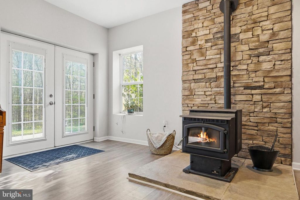 Image 37 of property listing at 2145 OLIVER DR, Prince Frederick, MD 20678