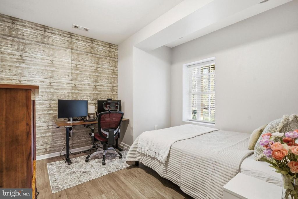 Image 40 of property listing at 2145 OLIVER DR, Prince Frederick, MD 20678