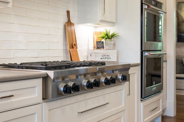 5540 Hawks Landing Dr, Arrington, TN 37014