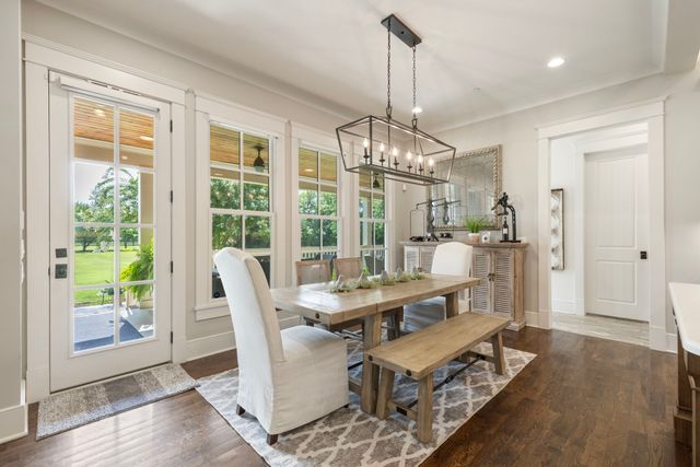 5540 Hawks Landing Dr, Arrington, TN 37014