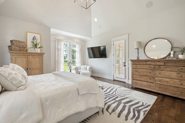 5540 Hawks Landing Dr, Arrington, TN 37014