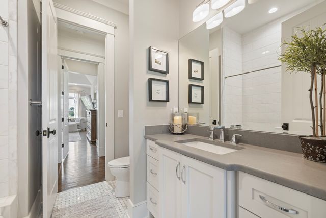 5540 Hawks Landing Dr, Arrington, TN 37014