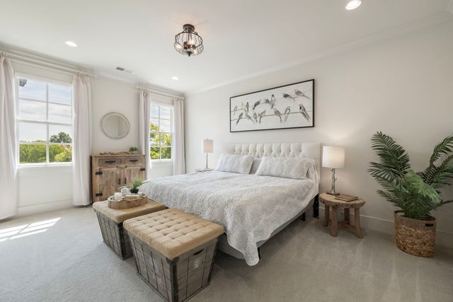 5540 Hawks Landing Dr, Arrington, TN 37014