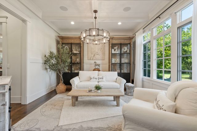 5540 Hawks Landing Dr, Arrington, TN 37014