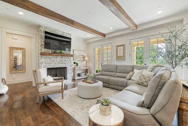 5540 Hawks Landing Dr, Arrington, TN 37014