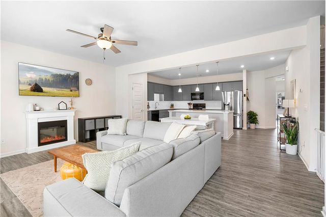 26 Felton Walk Boulevard, Cartersville, GA 30120