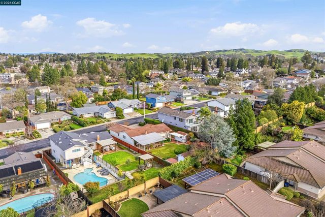 389 Mavis Dr, Pleasanton, CA 94566