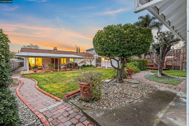 389 Mavis Dr, Pleasanton, CA 94566