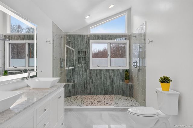 16 Orchard Lane, Hopewell Junction, NY 12533