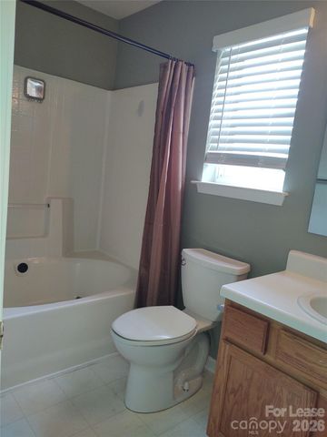 7302 Woodbourne Lane, Charlotte, NC 28273