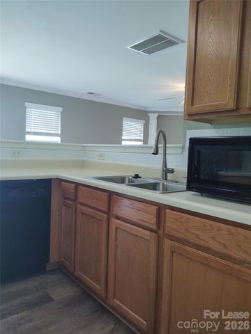 7302 Woodbourne Lane, Charlotte, NC 28273