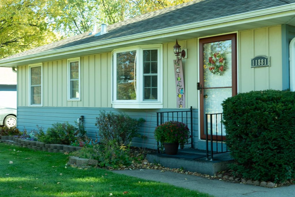 11881 Kumquat Street NW, Coon Rapids, MN 55448 — exterior