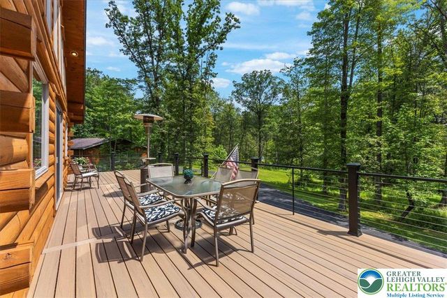 207 West Douglasville Road, Bushkill Twp, PA 18064