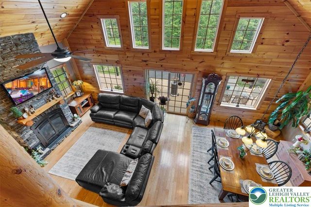 207 West Douglasville Road, Bushkill Twp, PA 18064