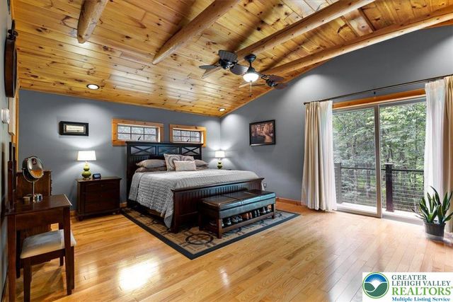 207 West Douglasville Road, Bushkill Twp, PA 18064
