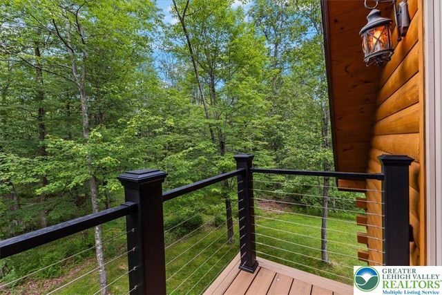 207 West Douglasville Road, Bushkill Twp, PA 18064