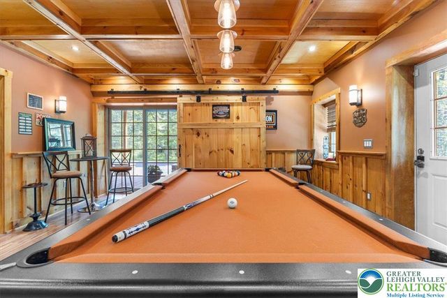 207 West Douglasville Road, Bushkill Twp, PA 18064