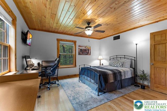 207 West Douglasville Road, Bushkill Twp, PA 18064
