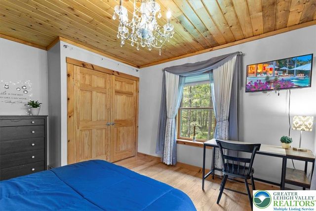 207 West Douglasville Road, Bushkill Twp, PA 18064