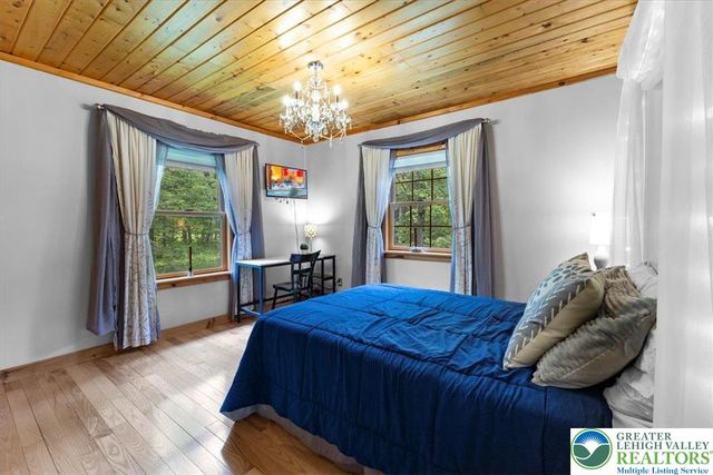 207 West Douglasville Road, Bushkill Twp, PA 18064