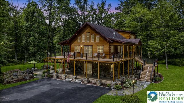 207 West Douglasville Road, Bushkill Twp, PA 18064