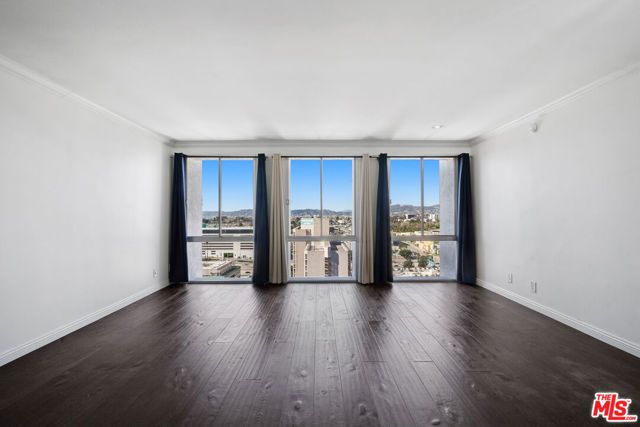 800 W 1st Street 1409, Los Angeles, CA 90012