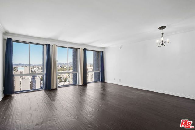 800 W 1st Street 1409, Los Angeles, CA 90012