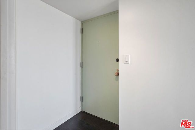 800 W 1st Street 1409, Los Angeles, CA 90012