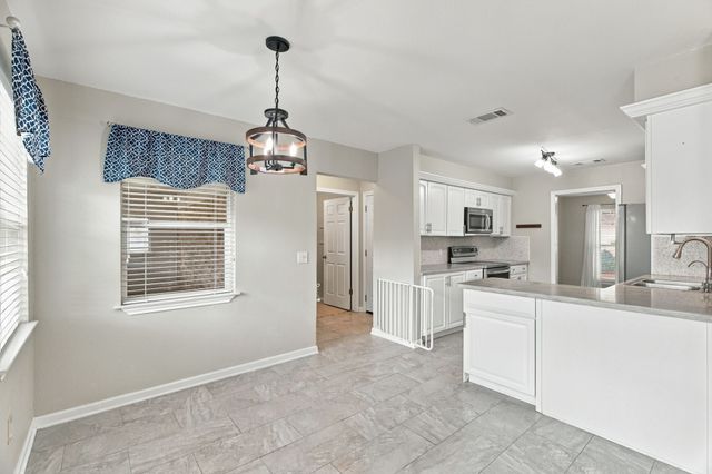 200 Lansford Drive, Benbrook, TX 76126