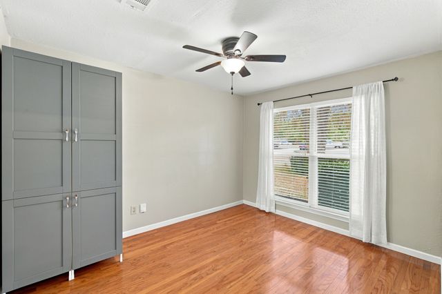 200 Lansford Drive, Benbrook, TX 76126