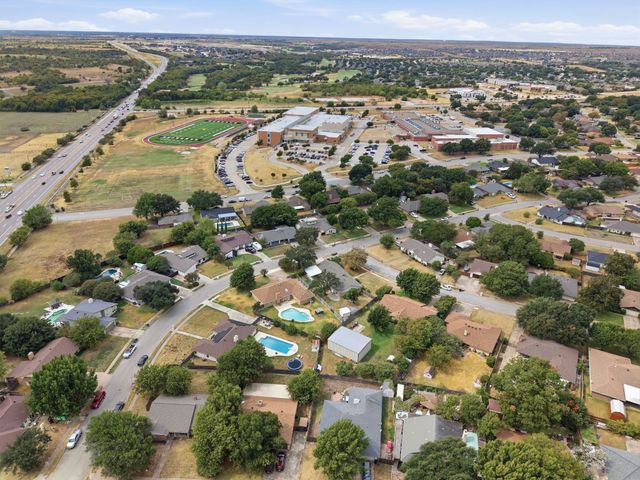 200 Lansford Drive, Benbrook, TX 76126