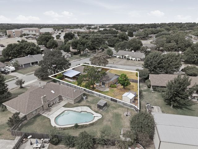 200 Lansford Drive, Benbrook, TX 76126