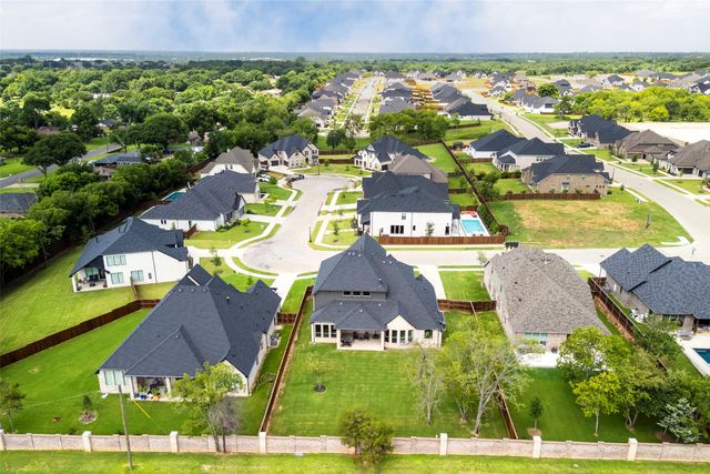 2302 Royal Dove Lane, Mansfield, TX 76063