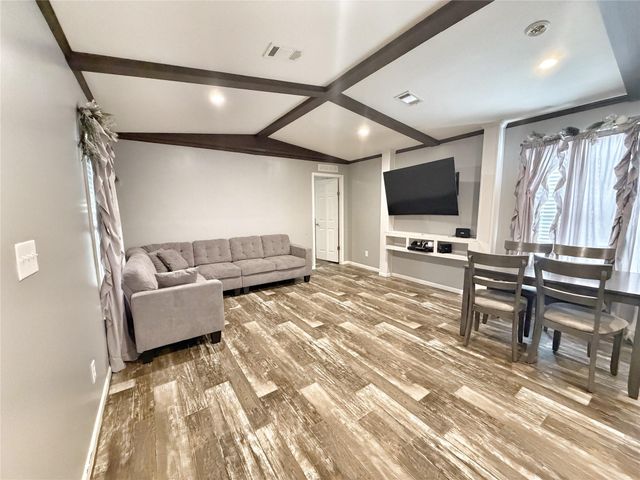 21246 White Oak Drive, Conroe, TX 77306