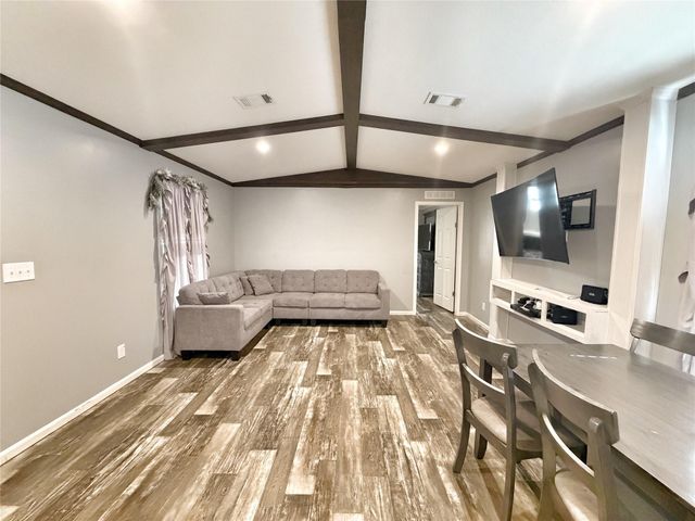 21246 White Oak Drive, Conroe, TX 77306