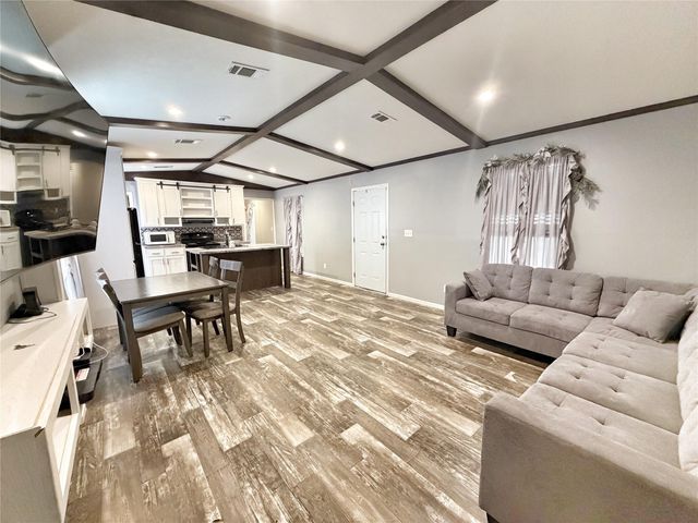 21246 White Oak Drive, Conroe, TX 77306